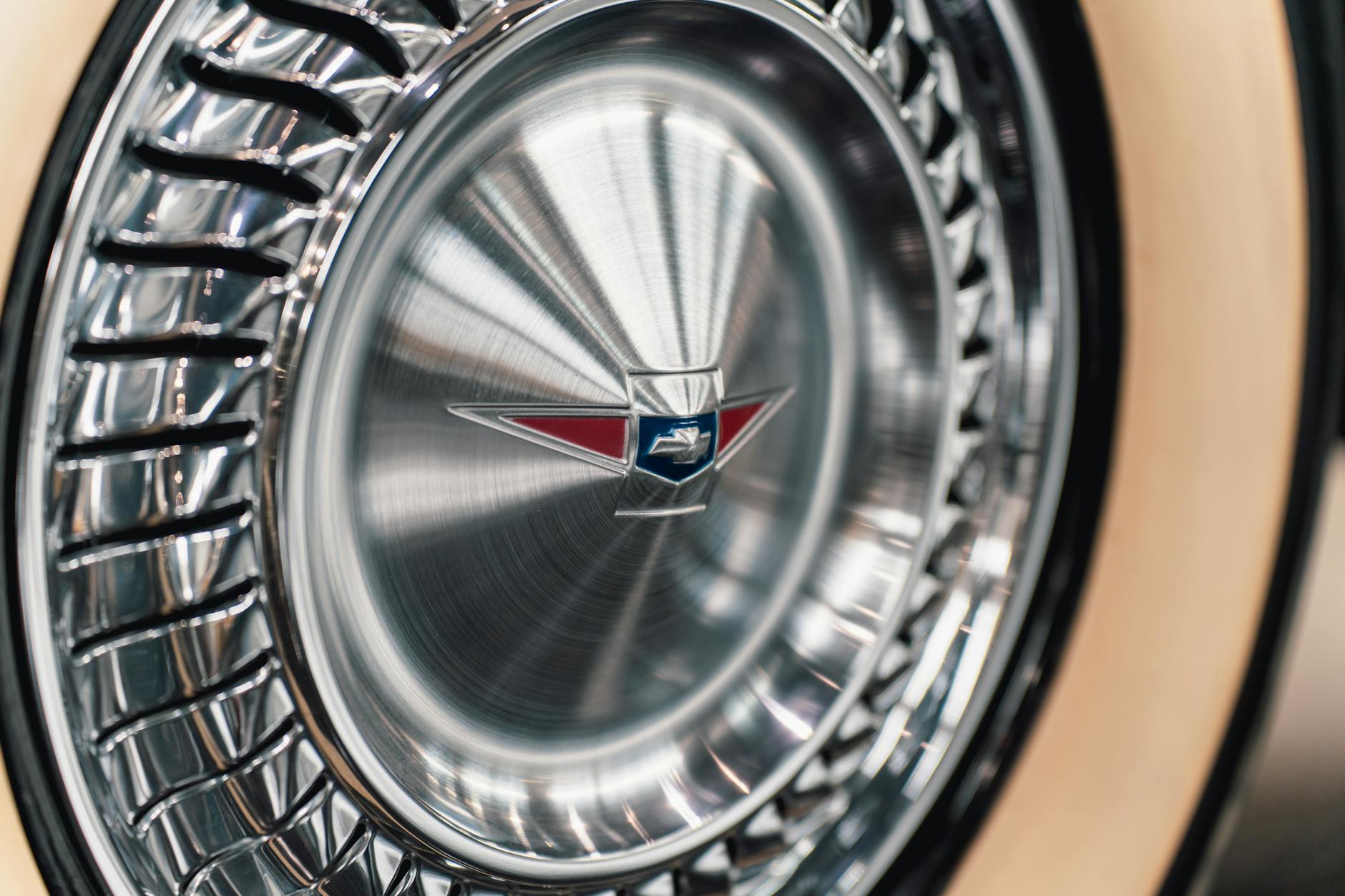 Radkappe Mercedes W123 Satz 4 Stueck